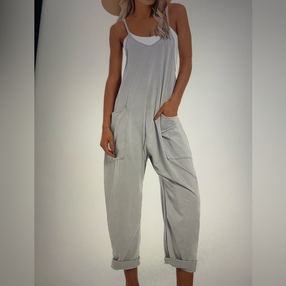 Gray Sleeveless Jumpsuit with Pockets